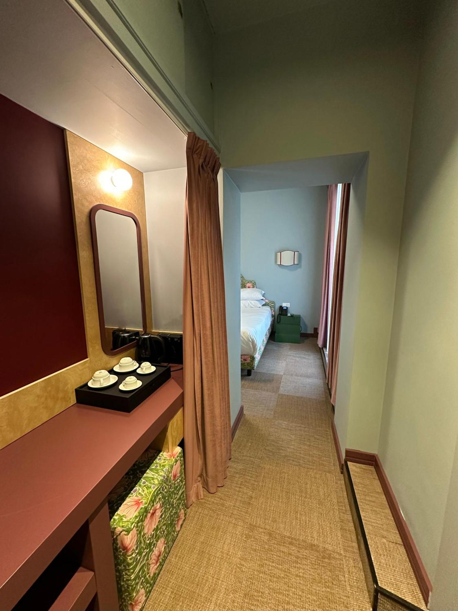Hotel Cortina Rome Exterior photo