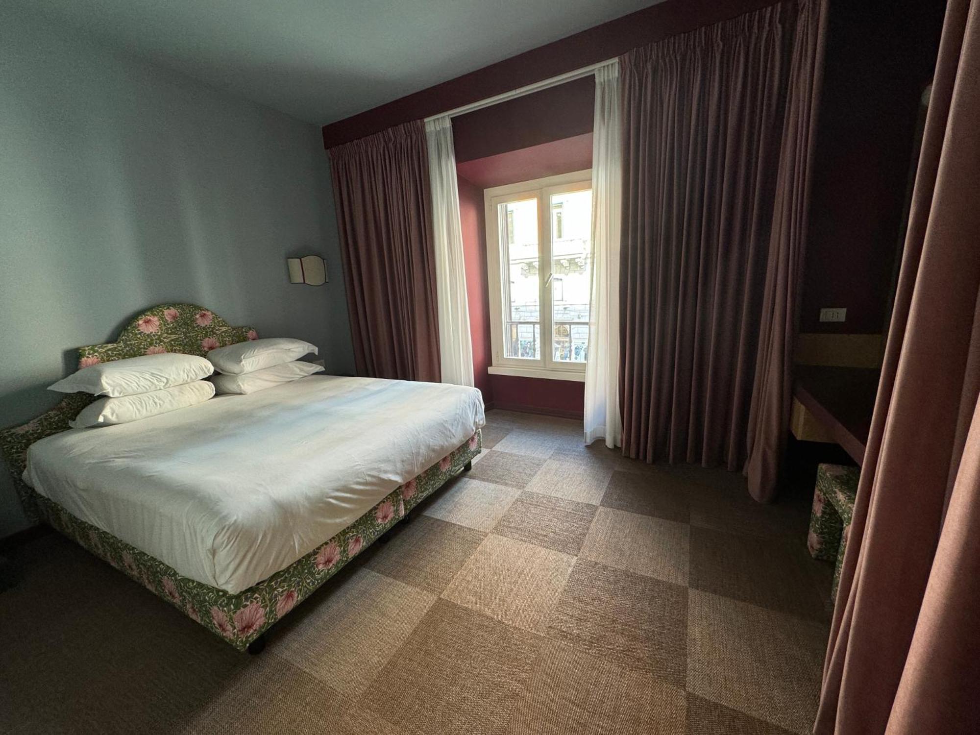 Hotel Cortina Rome Exterior photo