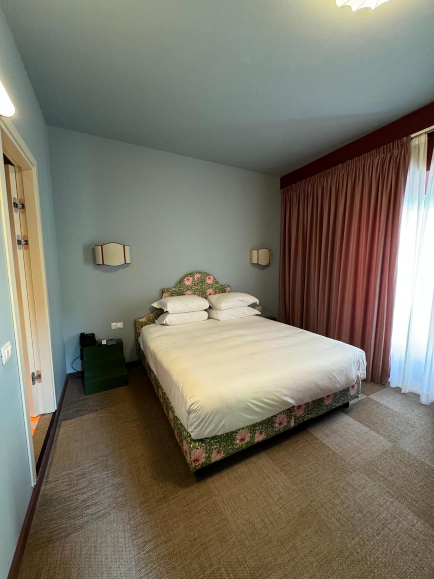Hotel Cortina Rome Exterior photo