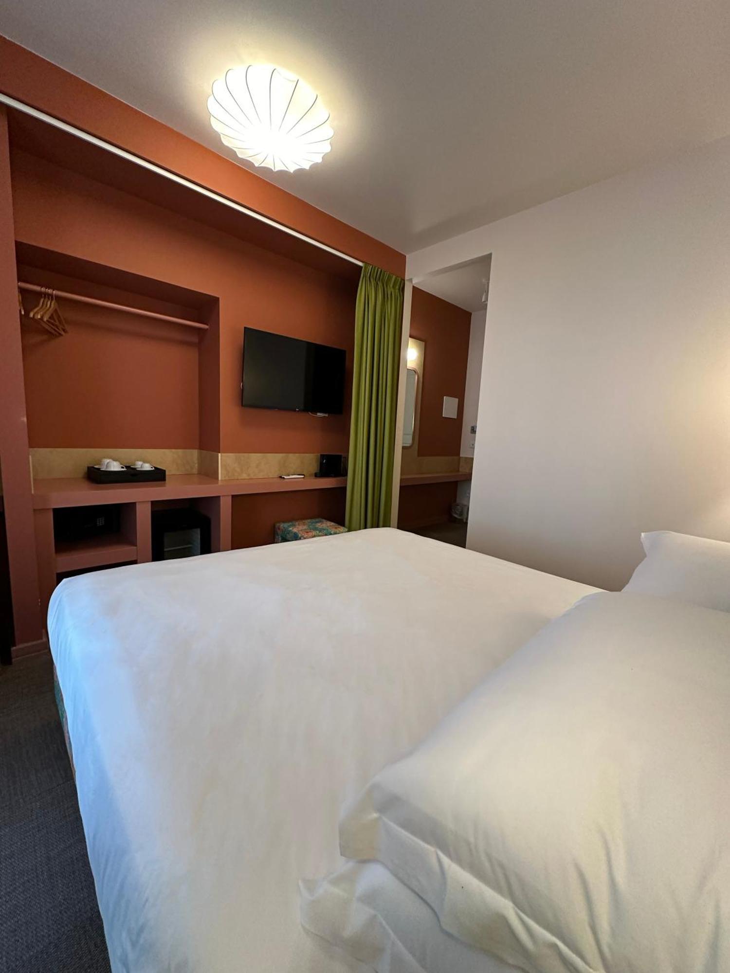 Hotel Cortina Rome Exterior photo