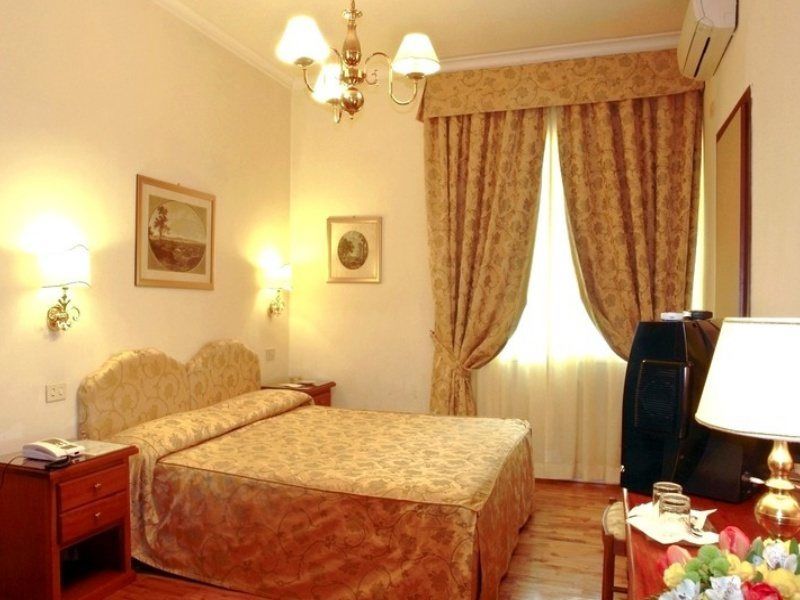 Hotel Cortina Rome Exterior photo